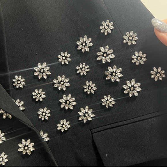 NEW NWT Cinq A Sept Loisa Crystal Embellished Crepe Blazer Jacket In Black - Picture 7 of 14